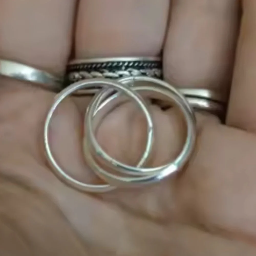 Elegant New 9.25 Sterling Silver Intertwined Ring 7 1/2